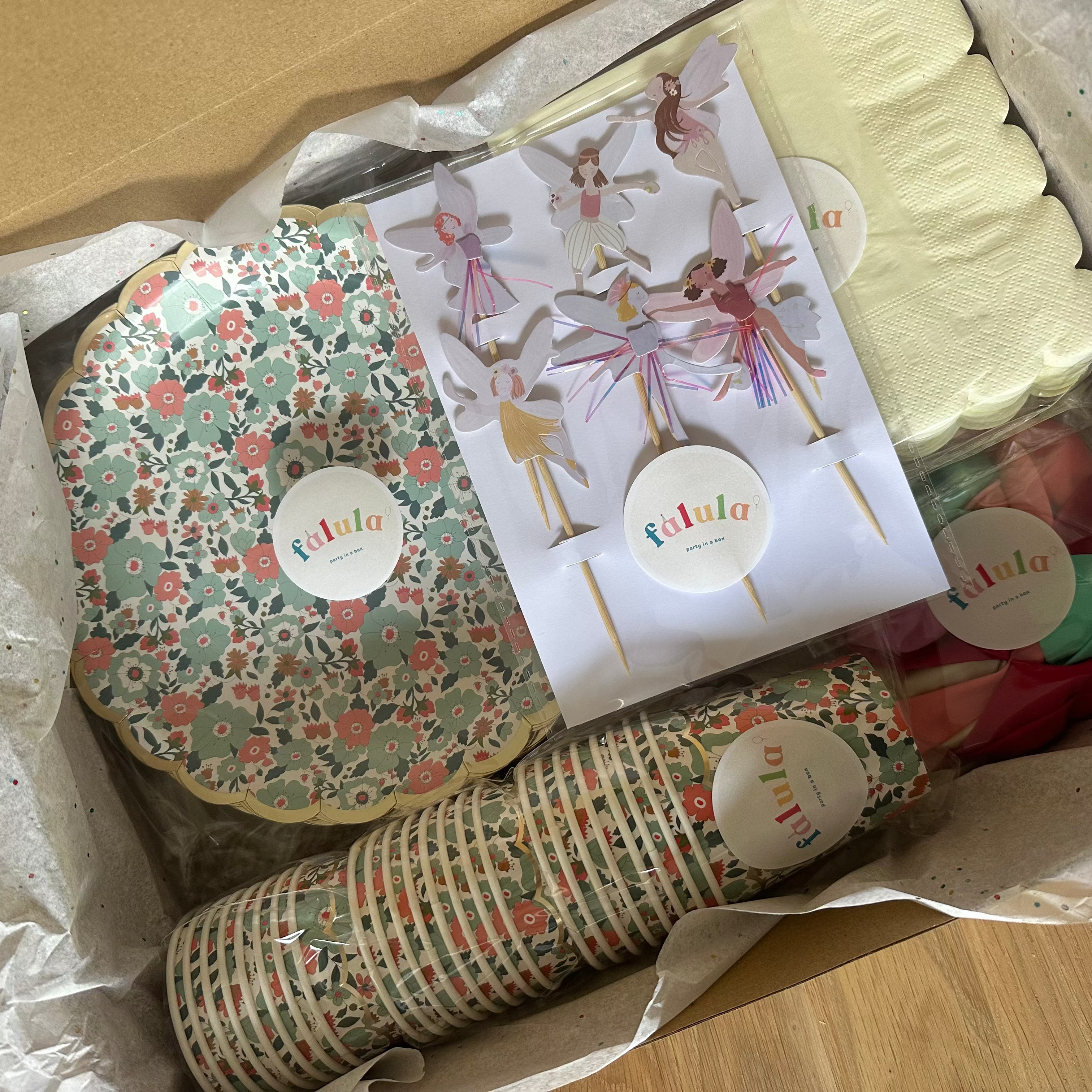 Kit de Decoración para Fiesta - El Bosque De Das Hadas (Floral)